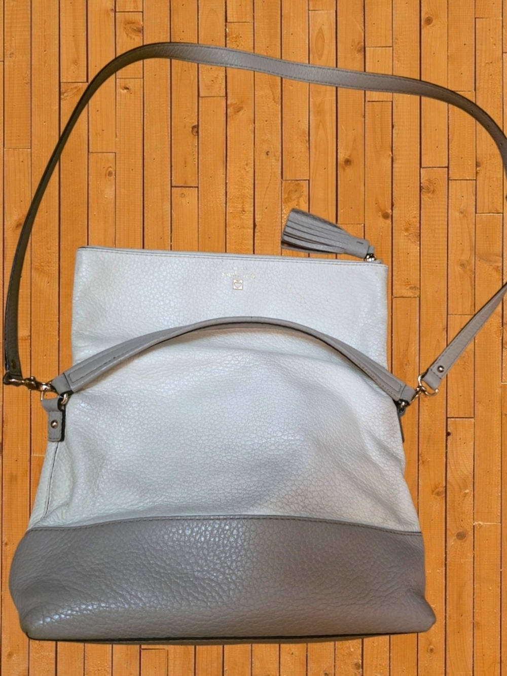 kate spade Two-Tone White & Light Gray Leather Crossbody Bag - Picture 12 of 15